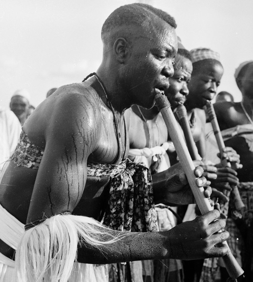 Tiv flautists (Hulton Archive / Getty Images)