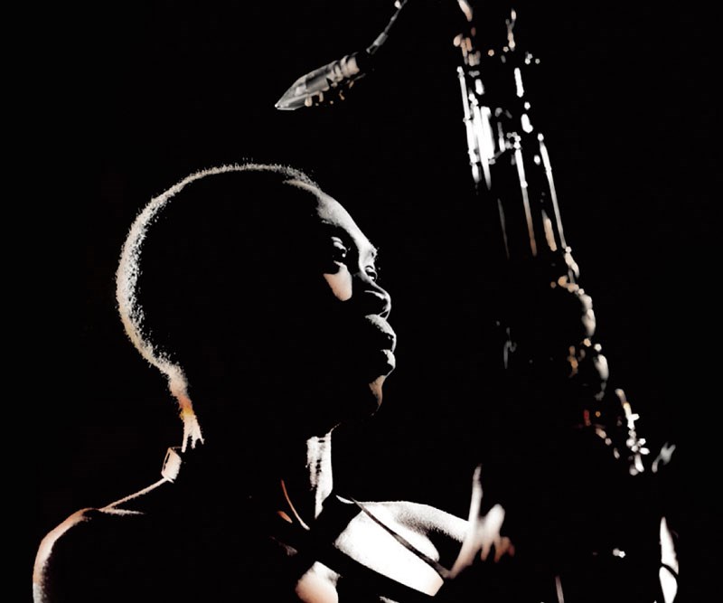 Fela Kuti (photo: Bernard Matussière)