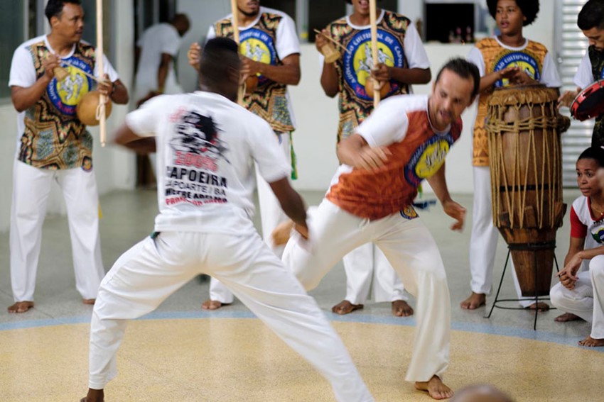 Tonho Matéria's capoeira class at the Associacao Cultural Manganga