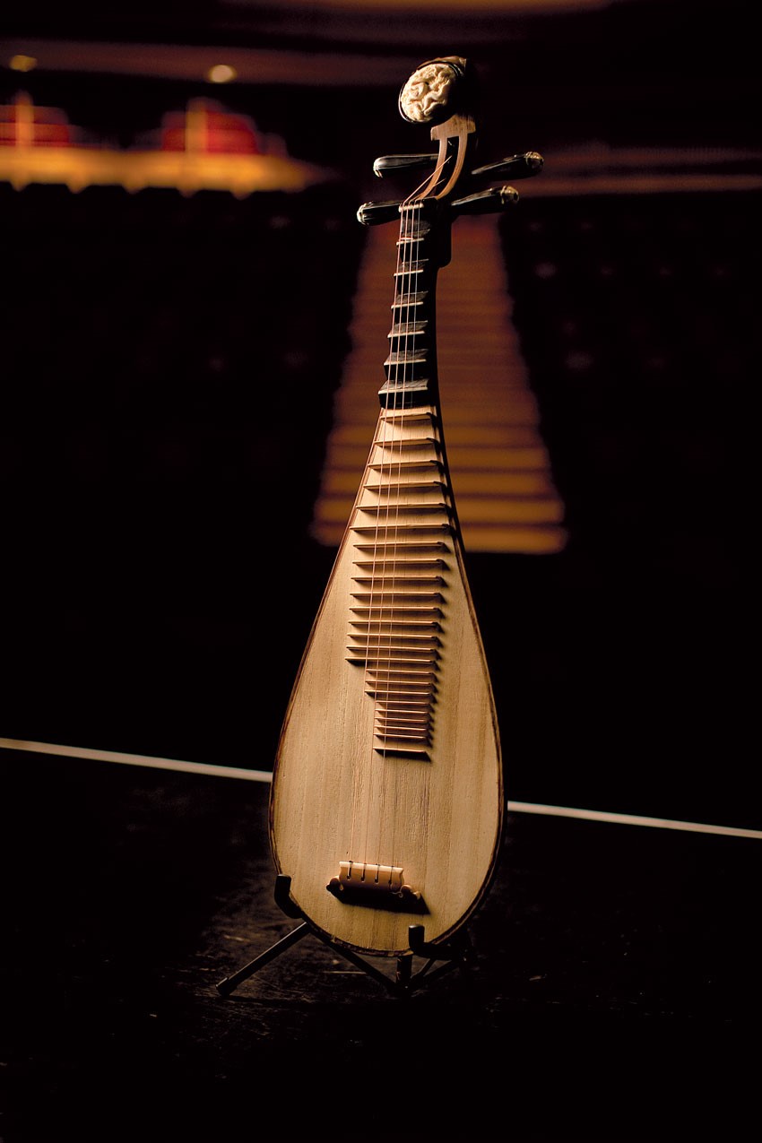 documentary Erase bus The Pipa: a guide to the Chinese lute | Songlines