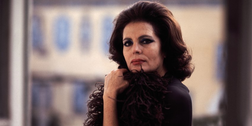 Amália in 1973 (photo: Augusto Cabrita)