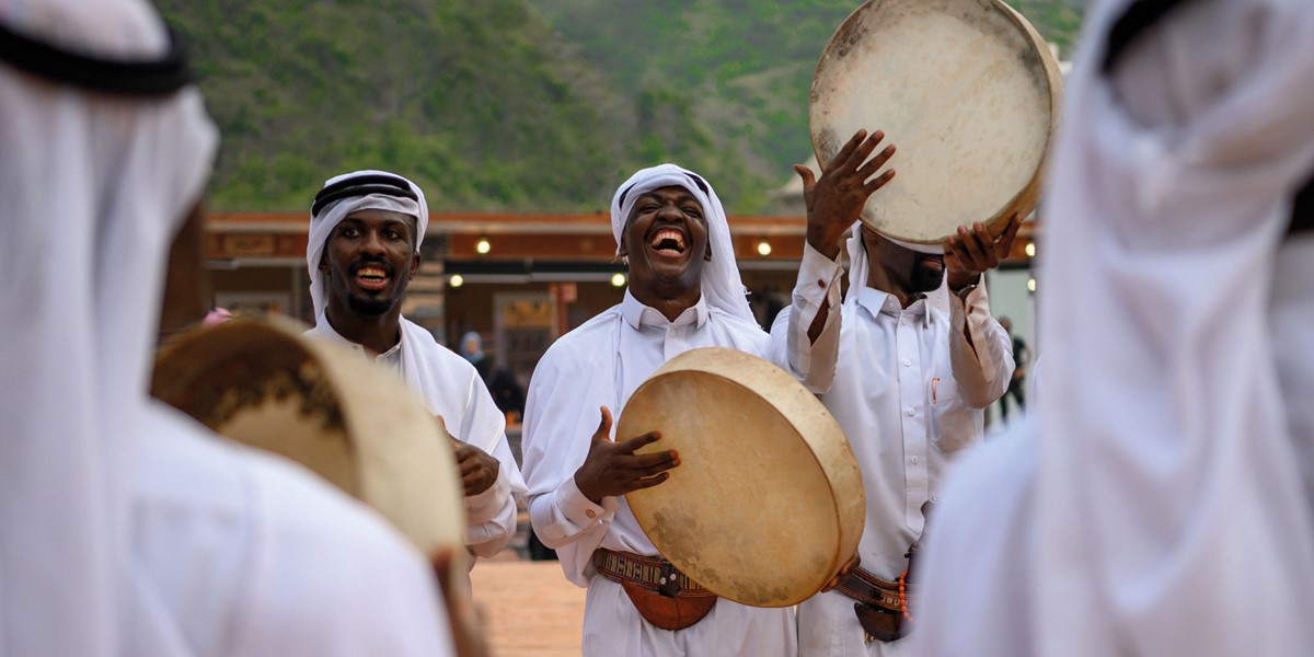 flower-men-of-saudi-arabia-1.jpg