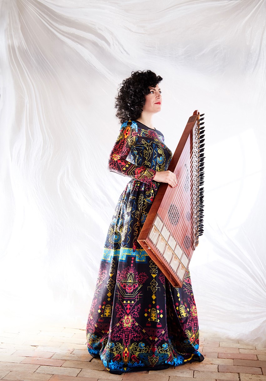 Maya Youssef, Syrian qanun player (photo: Nick White)