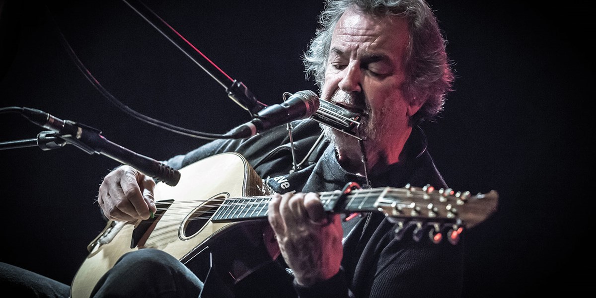 ANDY IRVINE Julie Ann Rouquette