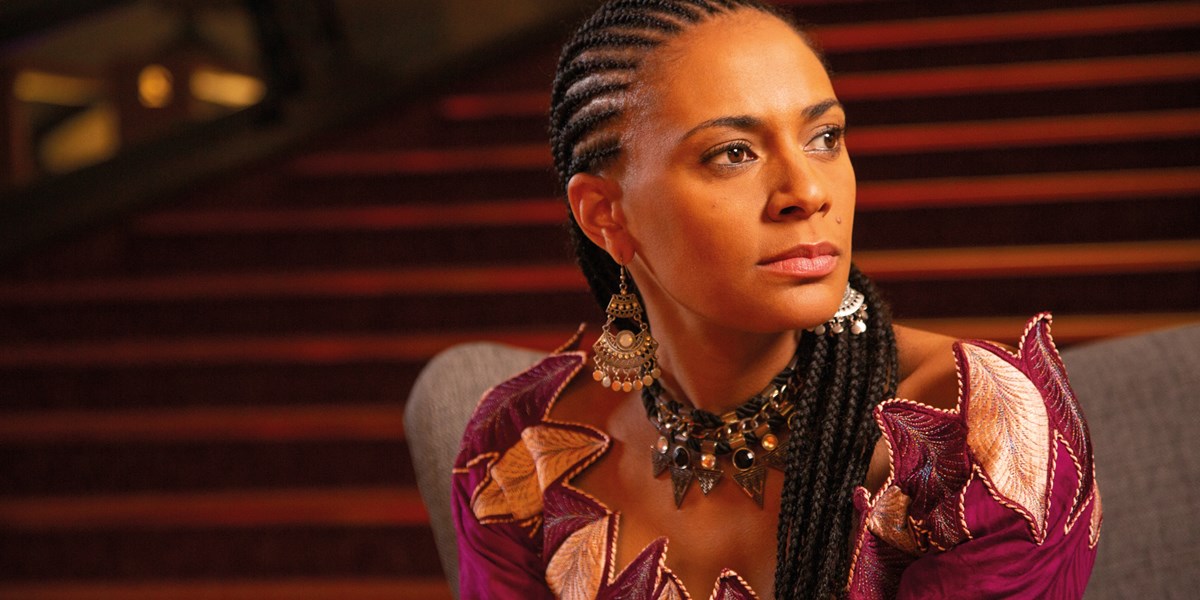 V2a8735retrgb 2000Px